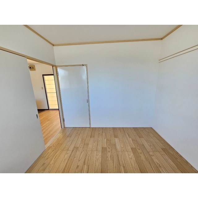石坂ハイツ 洋室
