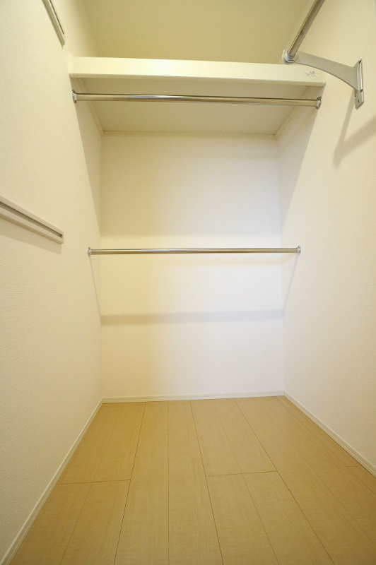 ジョアセジュール博多南　2号館 ウォークインクローゼット※別号室の参考写真になります。