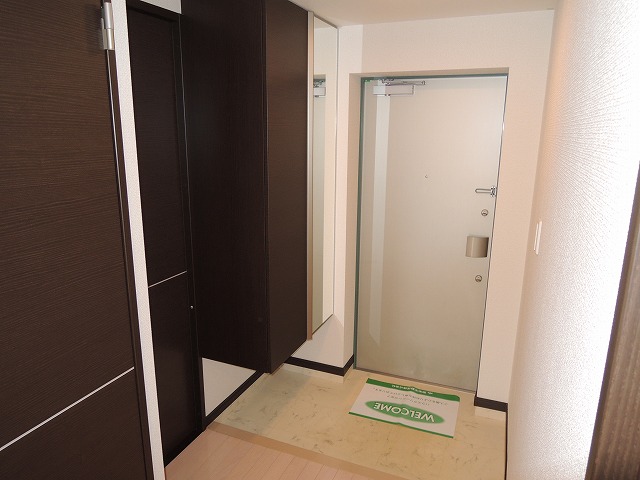 ヴェルゾン 玄関　別号室参考写真