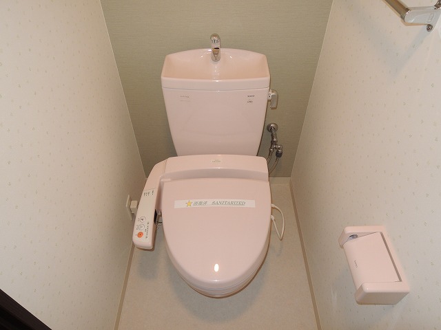 ヴェルゾン ウォシュレット付トイレ　別号室参考写真