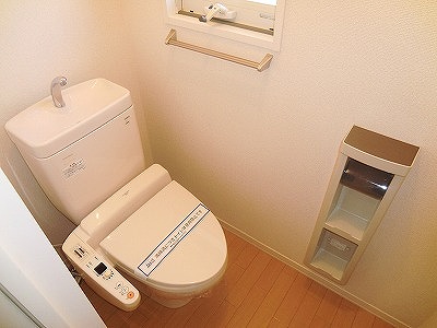 シャーメゾン舞 冬でも温かい温水洗浄便座です。