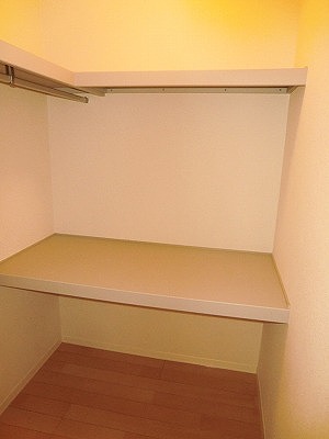 シャーメゾン舞 お荷物が多いかたにオススメのウォークインクローゼットです。