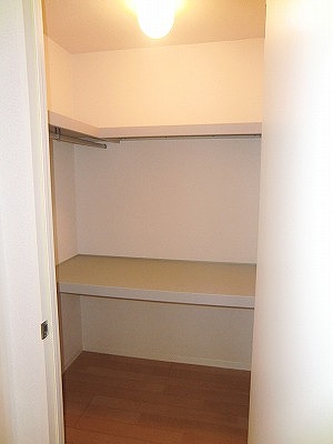 シャーメゾン舞 お洋服が多いかたにオススメです。