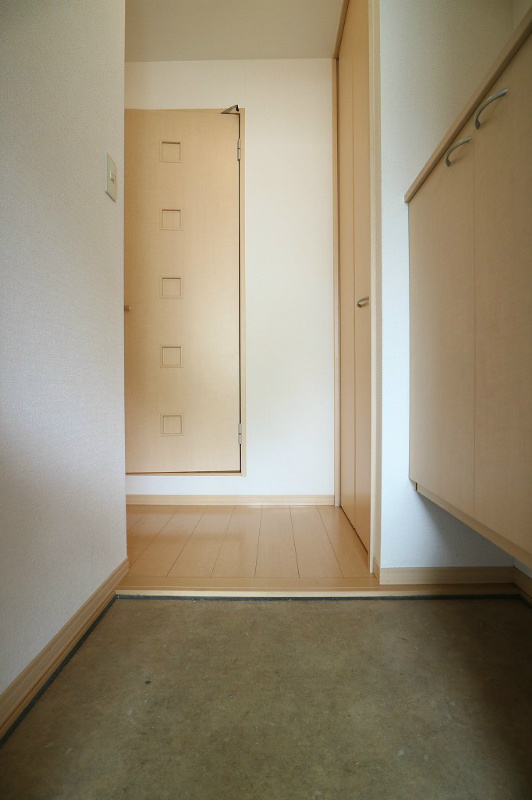 アメニティ壱番館 玄関　※別号室参考写真