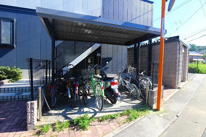 パークサイド都府楼館Ⅰ 屋根付き駐輪場　