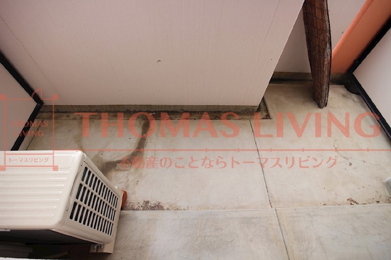 シーシャイン宮司 トイレにはタオル掛け付き。