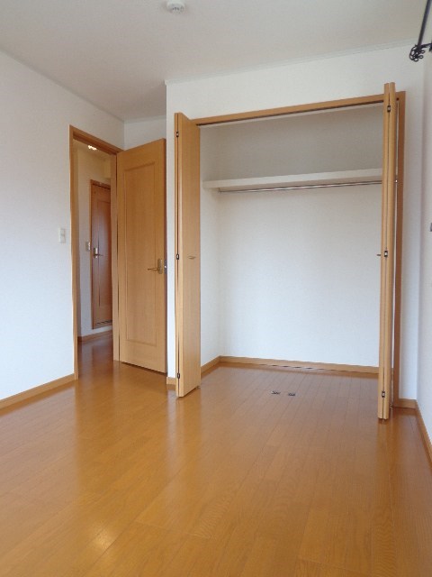 アベンシスパーク　C棟 ベッドルーム