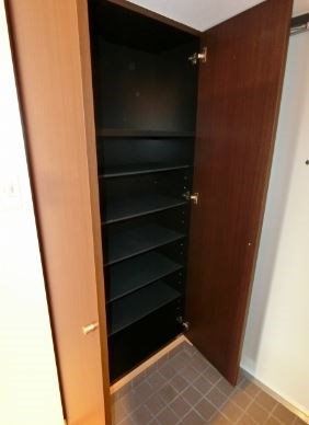 ウインステージ平尾 シューズボックス　※別室参考写真