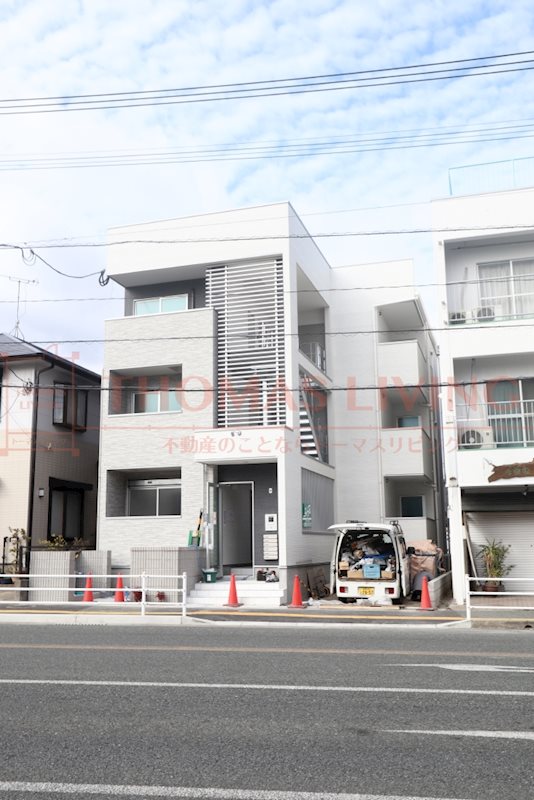 リシェス春日 外観
