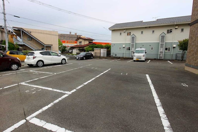 グリーンパーク・シャンテ 駐車場