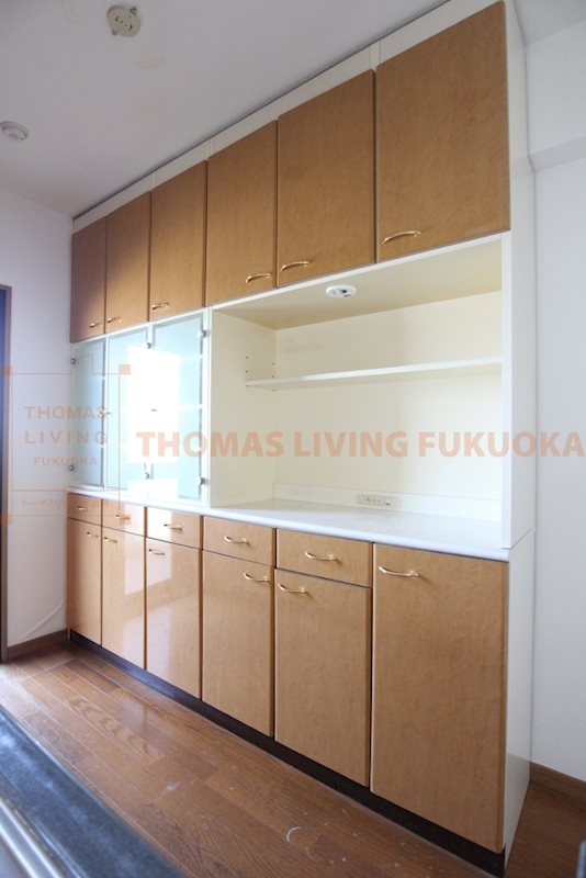 エバーライフネアシティ筑紫野 食器棚　筑紫野市・太宰府市の賃貸物件はトーマスリビング二日市へ