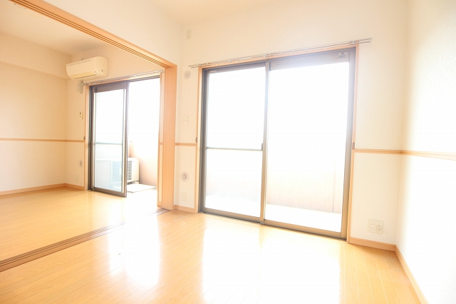 サムティ七隈レイクサイド 別部屋参考写真です。