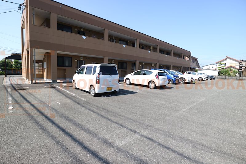 ピュアライズ 駐車場