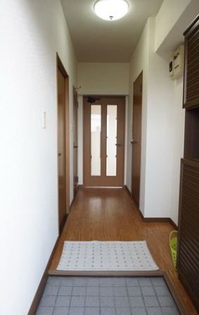 コムフォートシティ  写真は別号室です。