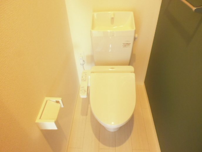 Cozy長者原西　A棟 トイレ