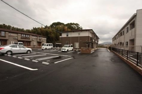リュクス 駐車場
