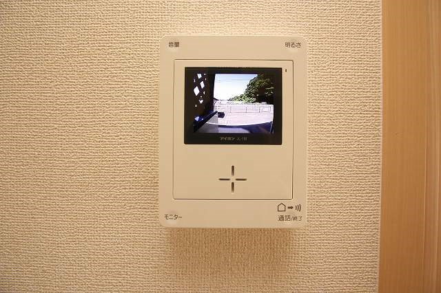 サニーコート川島 Ⅱ モニター付きインターフォンでセキュリティ面も安心ですね。