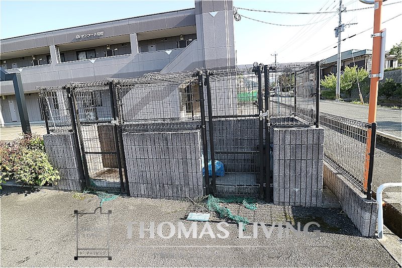 サンコート桂川 敷地内ゴミ捨て場