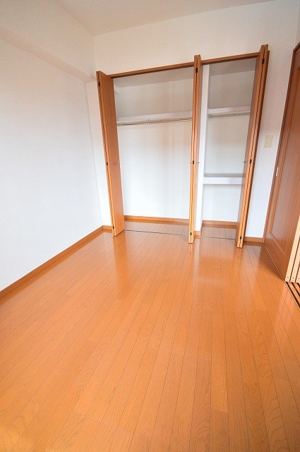 スカイシャトレ柚須 ベッドルーム