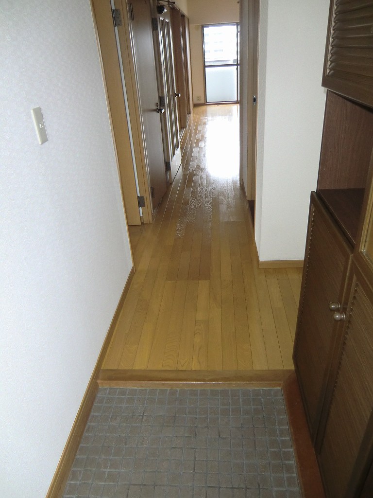 シャトレ壱番館 玄関※別号室の写真になります。