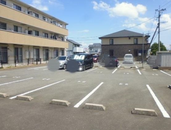 グランドミール古賀 A棟 福岡・佐賀の賃貸物件・お部屋探しはトーマスリビングまで。
