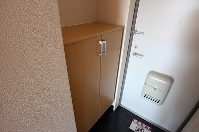 アーバンライフ松島 玄関　別号室参考写真