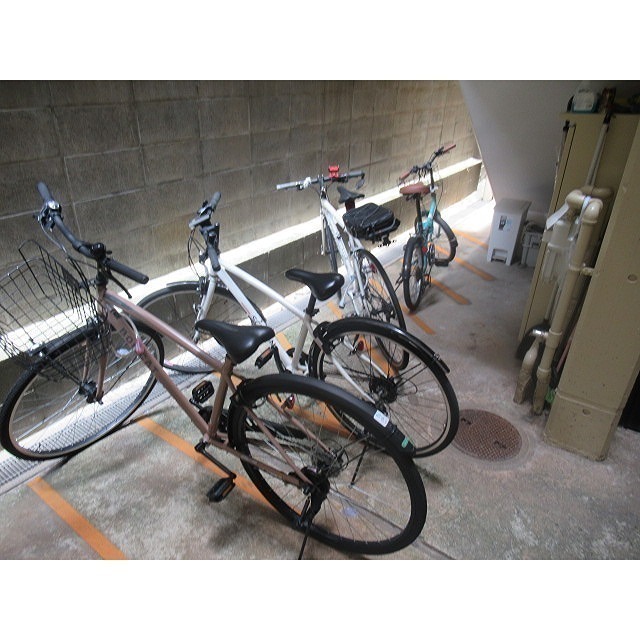 アーバニー大賀 駐車場