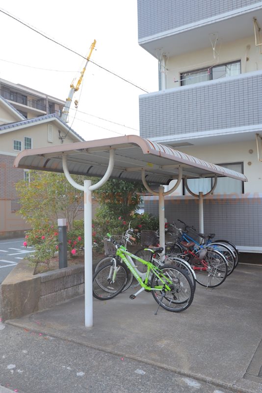 メゾン・ド・ファミーユ 駐輪場