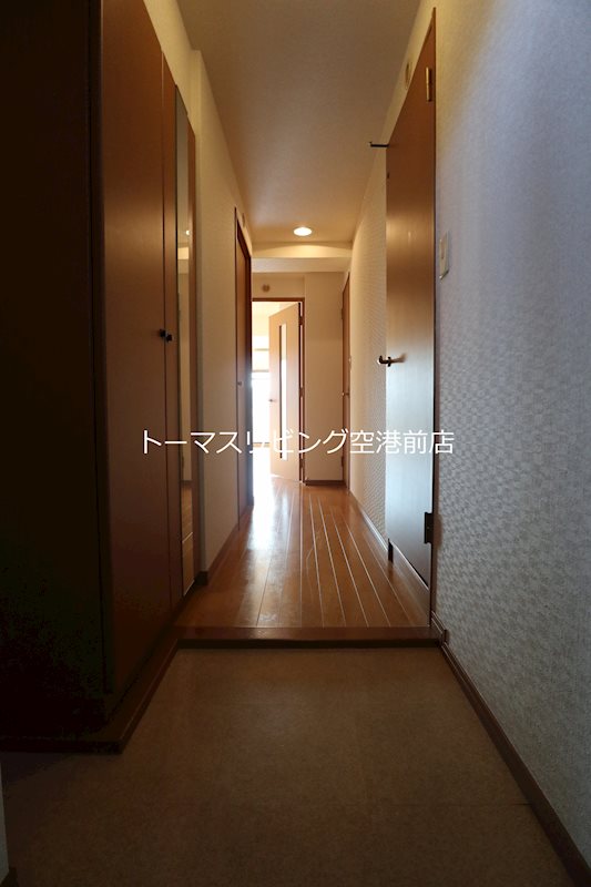 シャトレ東 玄関