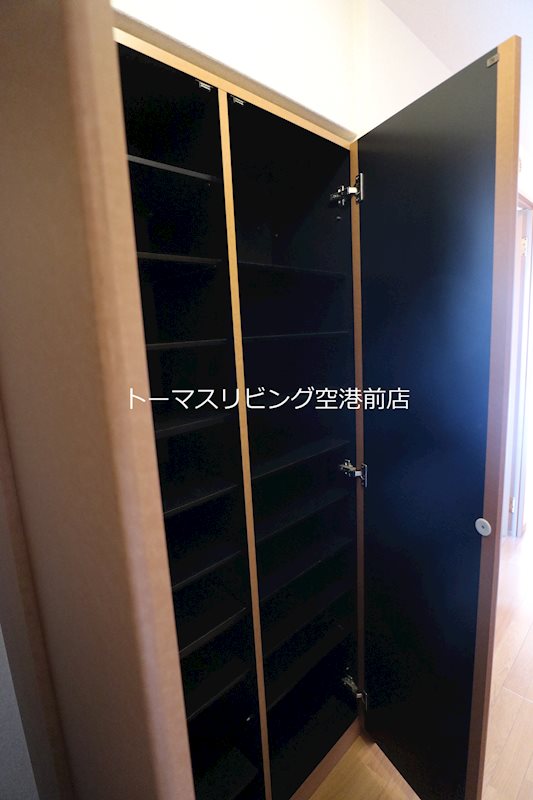 シャトレ東 収納