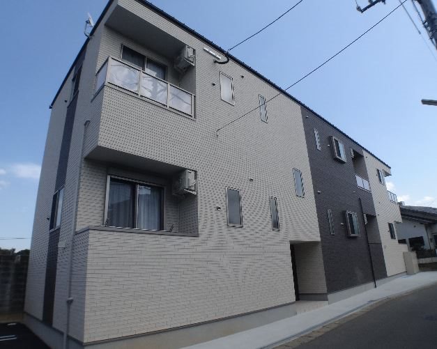 お部屋探しは地域に詳しい当店へ。