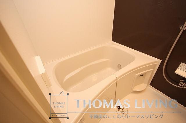 ラスティングハーモニー A 清潔感溢れる浴室御座いますよ。