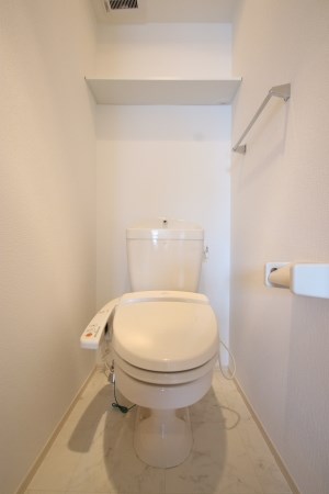 オッツ丸善 写真は別号室です。