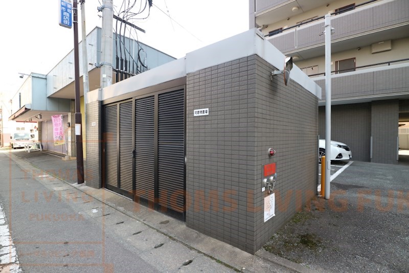 クリエイティブハイツ春日原 ゴミ置き場