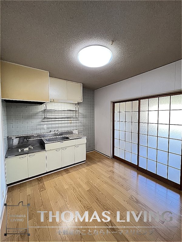 コーポラス高雄 照明付きです。