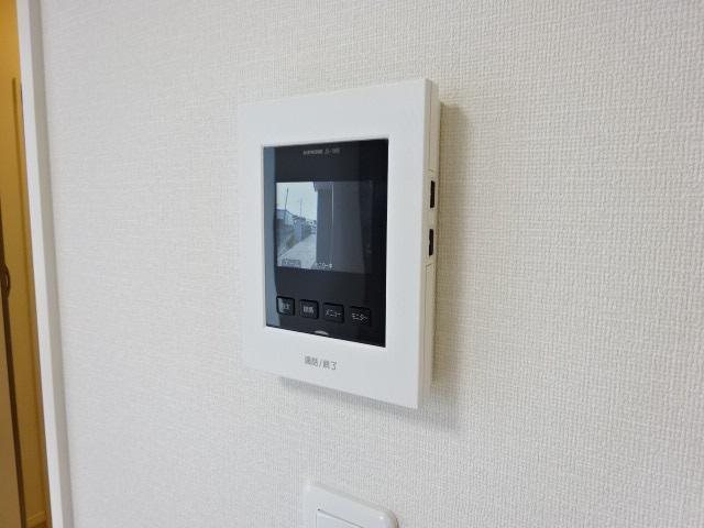 Urban Cross White Water 春日 モニターホン　※別号室参考写真