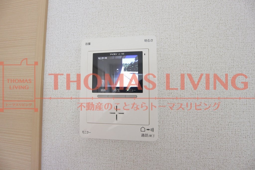 ヴィレッタ新宮 カラーモニターホンで来客の確認ができます。