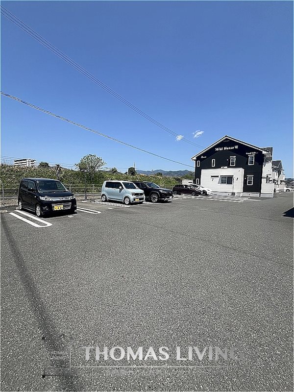 MIKI HOUSE Ⅶ 駐車場
