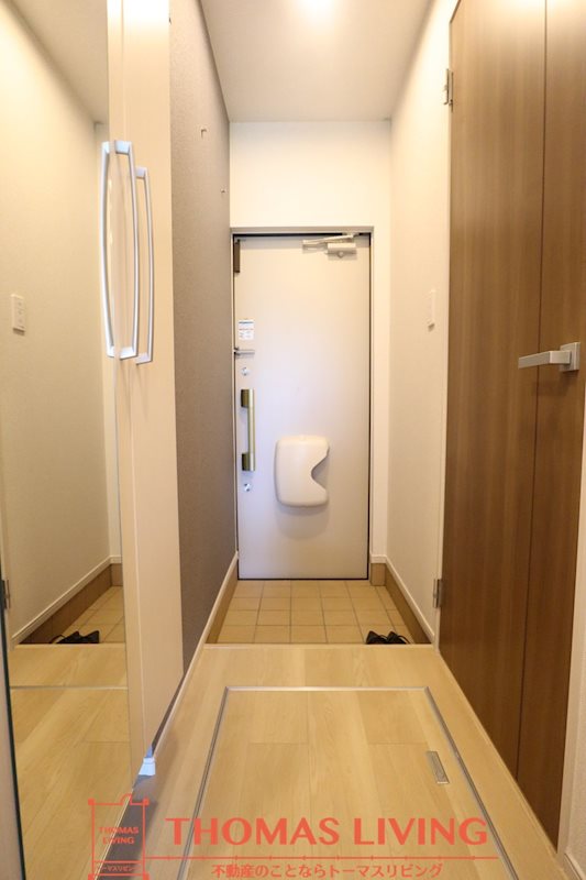 ラルース福津 玄関