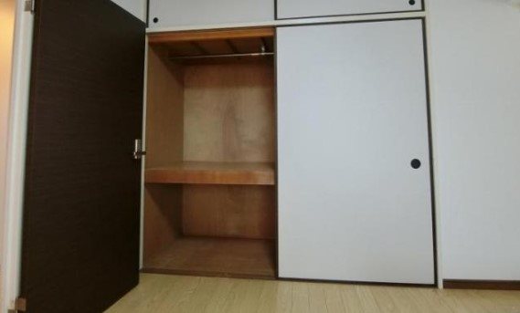サンヒルズ千早 収納