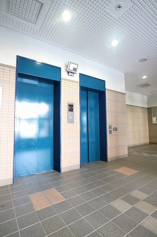 アミティエ博多駅南 エレベーター2基。