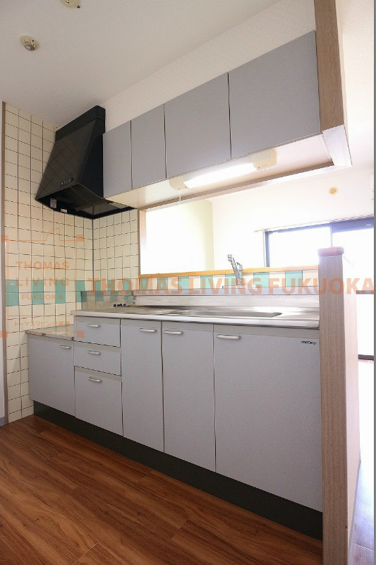 パシオンアネックス お料理しながらリビングの様子が見れますよ。