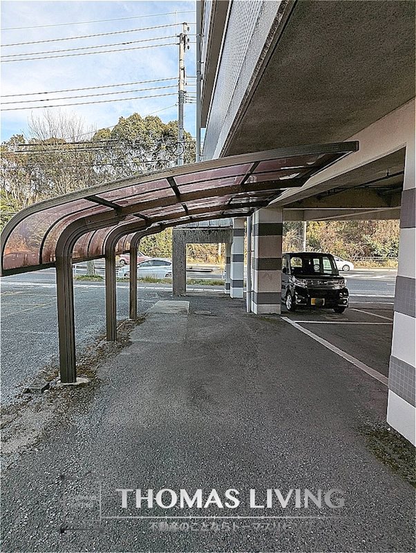 サンヒルズ川島 駐車場