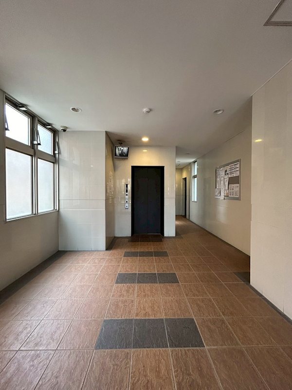 エムティースクエア吉塚駅前 ロビー