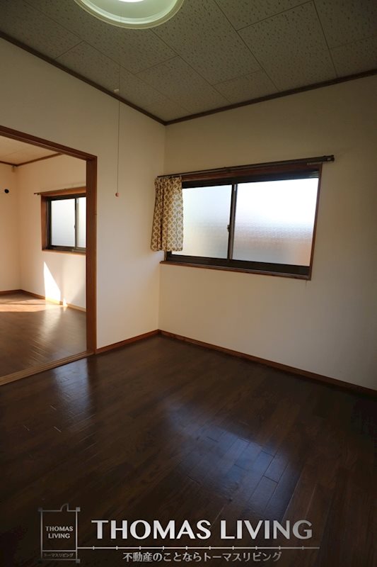 花瀬コーポⅡ ダイニングと洋室に仕切りがあり、あけて広く使ったりできて良いですね。