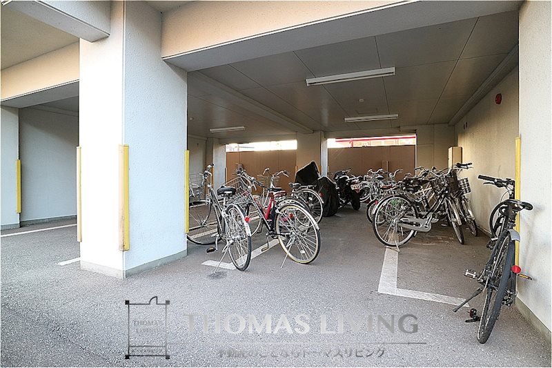 HWT横田 駐輪場