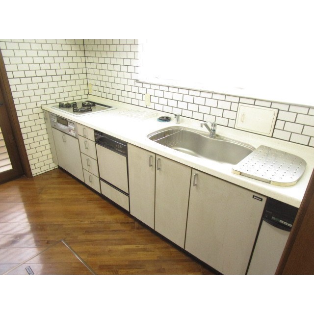 青山2丁目戸建 キッチン