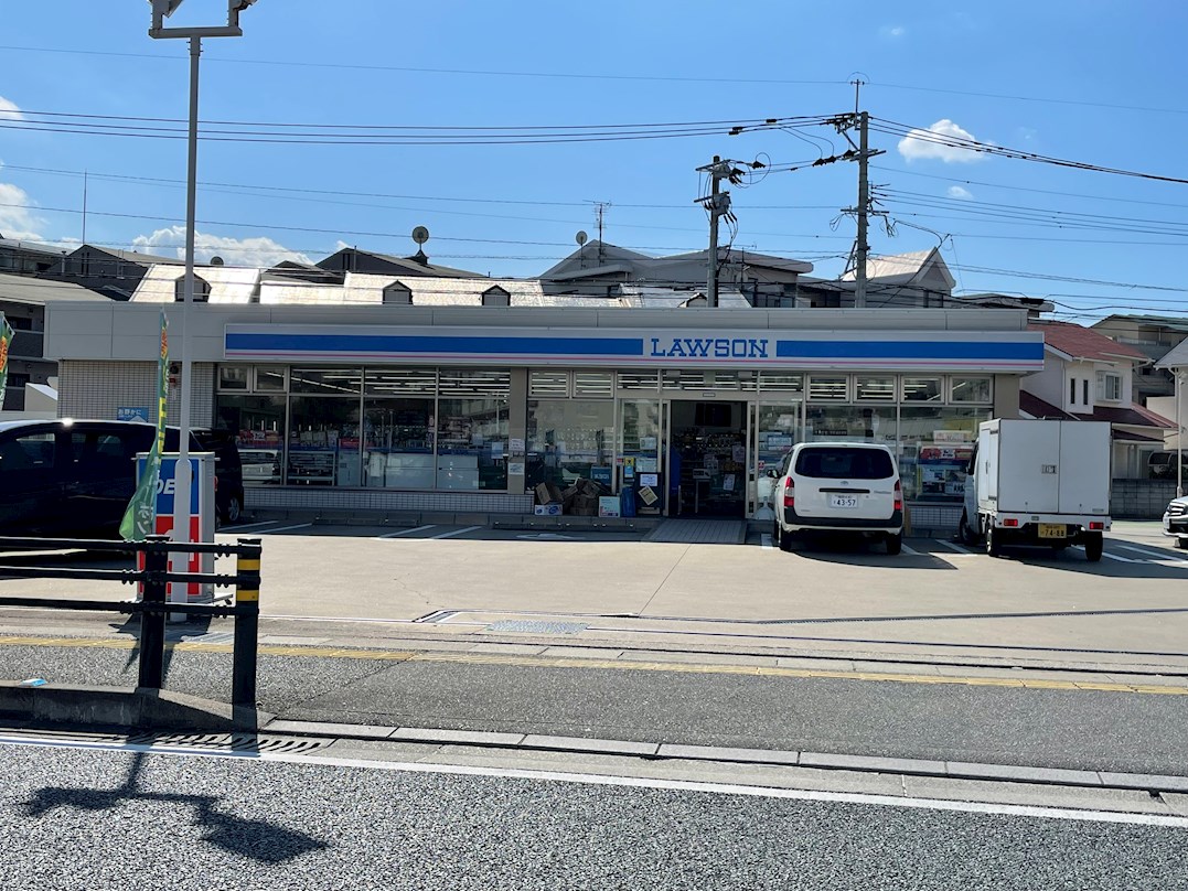 カルチェ南室見 ﾛｰｿﾝ 福岡南庄五丁目店