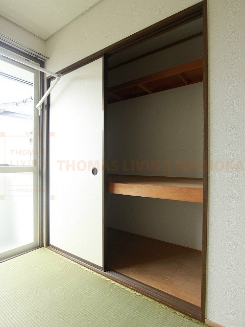ヴルヴァール観世 収納　※別部屋参考