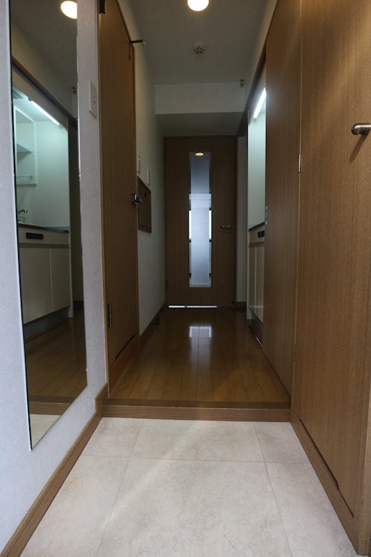 エンクレスト六本松 玄関